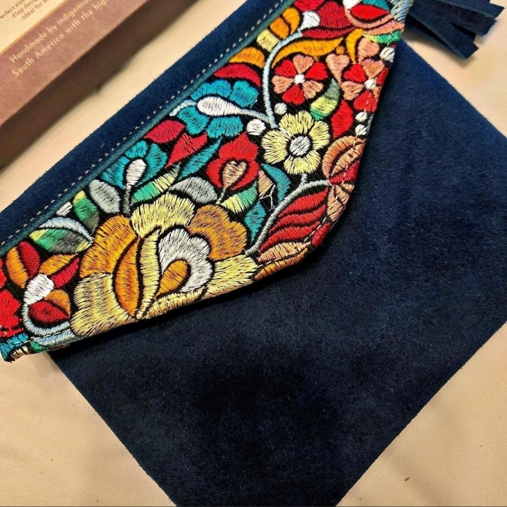 Embrodered Suede Purse - Picture 2 of 5